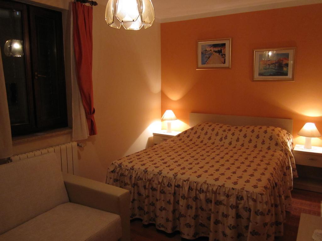 Apartments Mediteraneo Tar-Vabriga Habitación foto