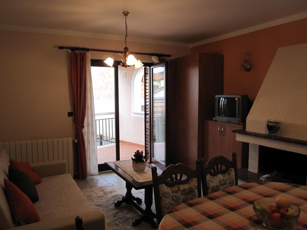 Apartments Mediteraneo Tar-Vabriga Habitación foto